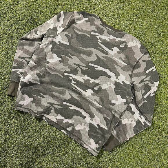 Y2K Camo Longsleeve Henley Shirt - Picture 2 of 3